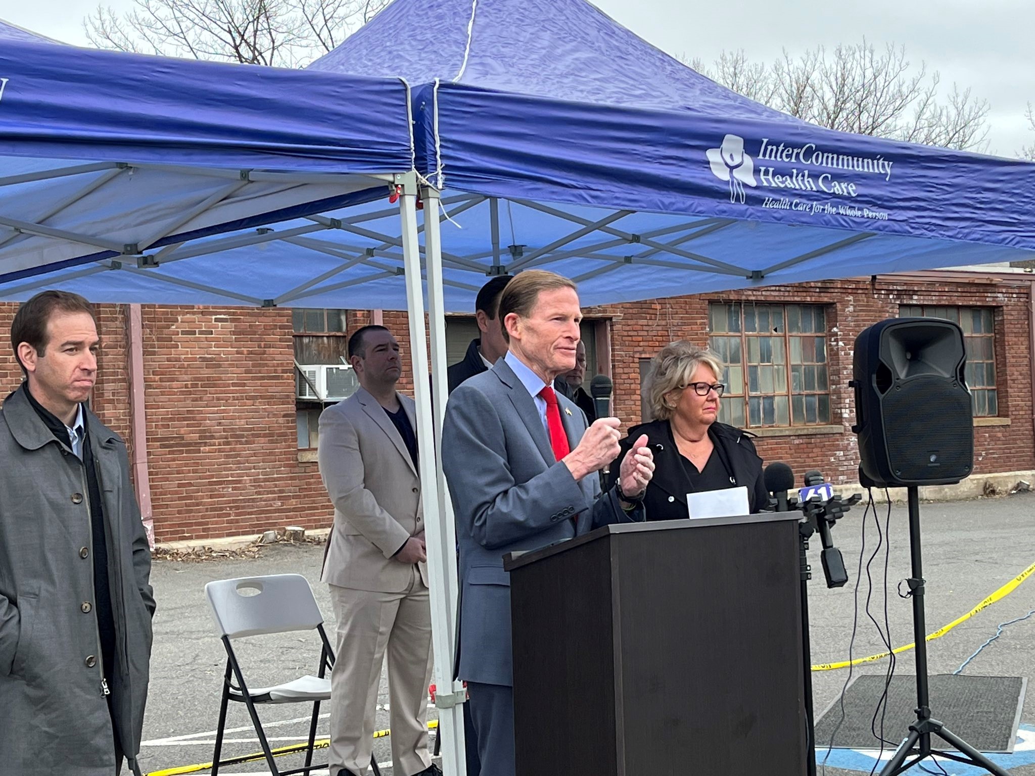 Blumenthal and Murphy announced $1.8 million in federal funding for Intercommunity to expand their mental health and primary care services in Hartford to approximately 2,000 new low-income, uninsured or under-insured patients. 