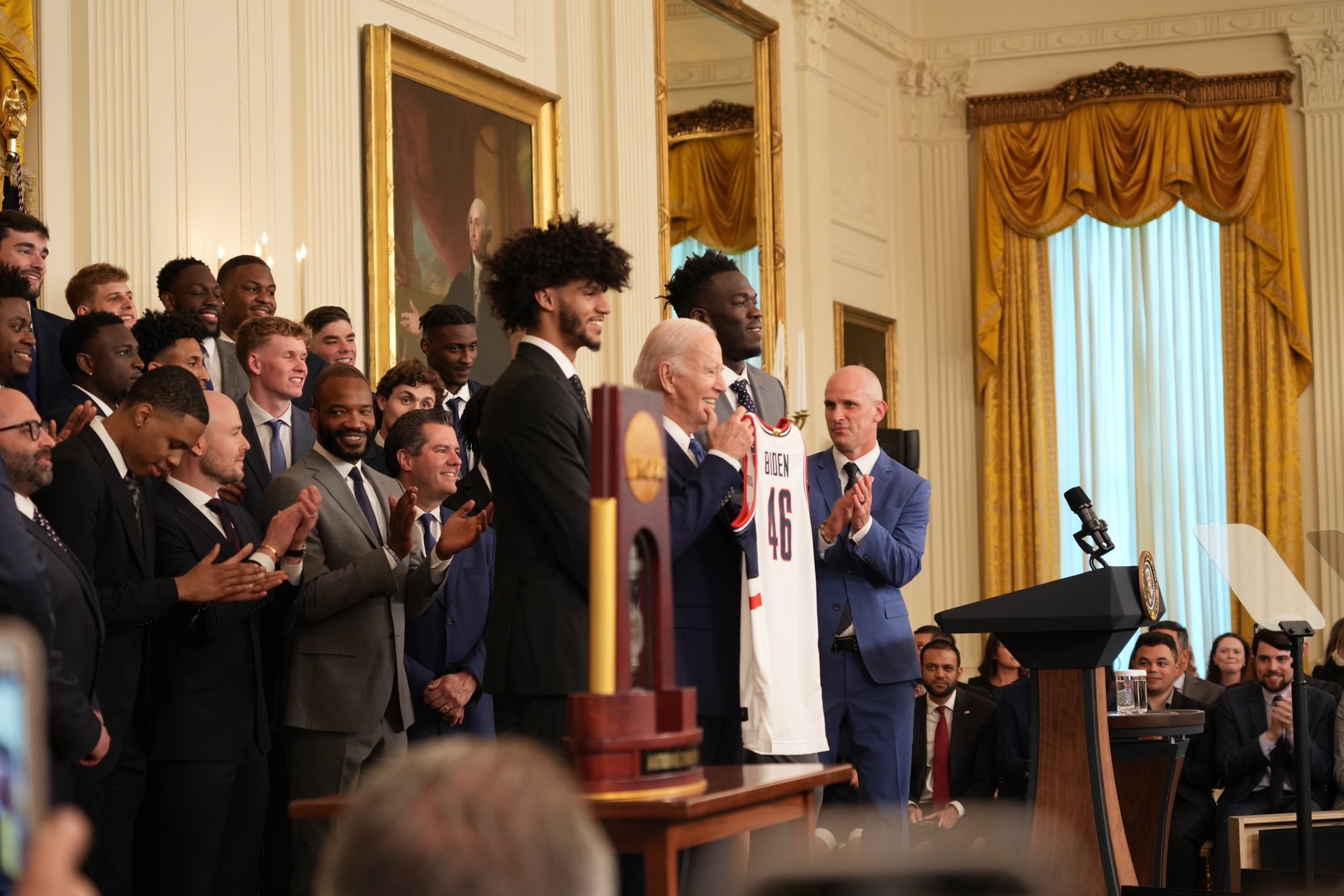 Blumenthal attended President Biden’s ceremony at the White House honoring the UConn Men’s Basketball team for winning the NCAA Division I National Championship. 